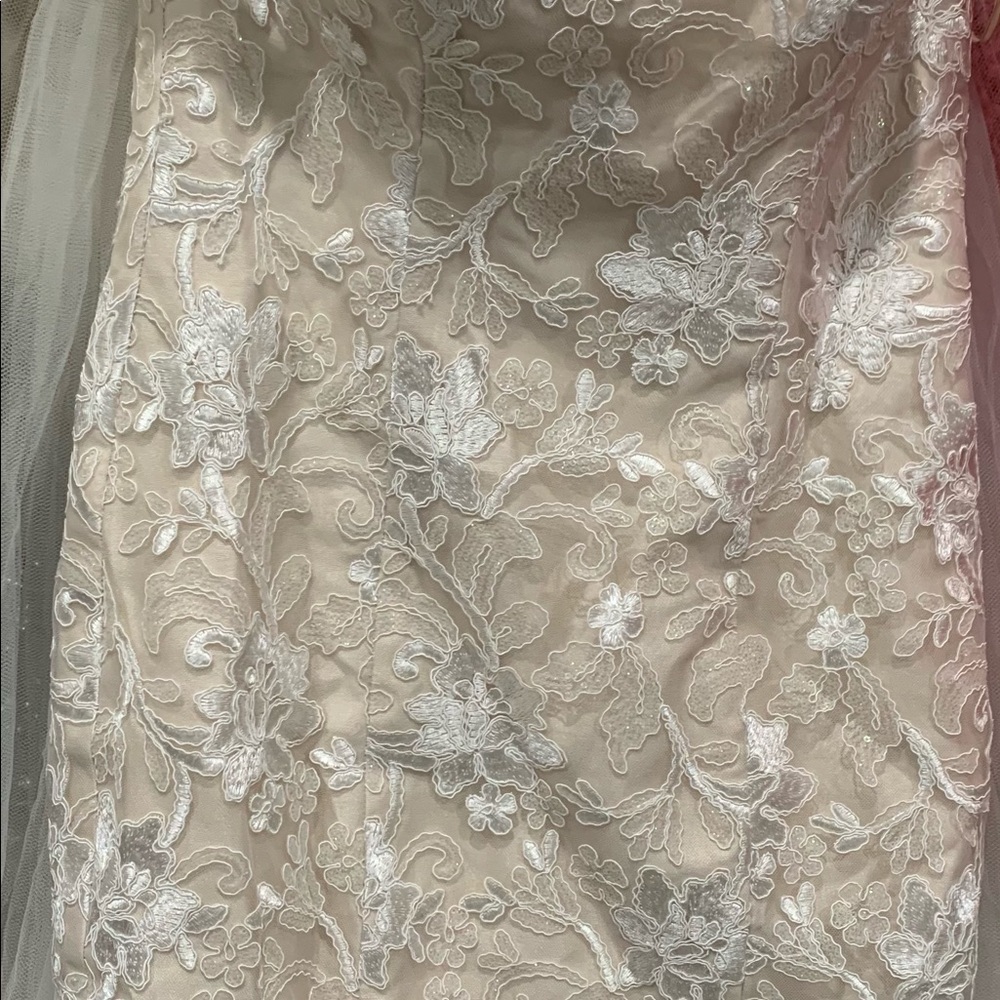 Wedding dress